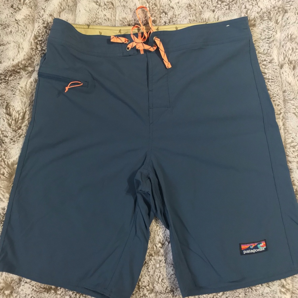 Patagonia Men's Stretch Wavefarer® Boardshorts